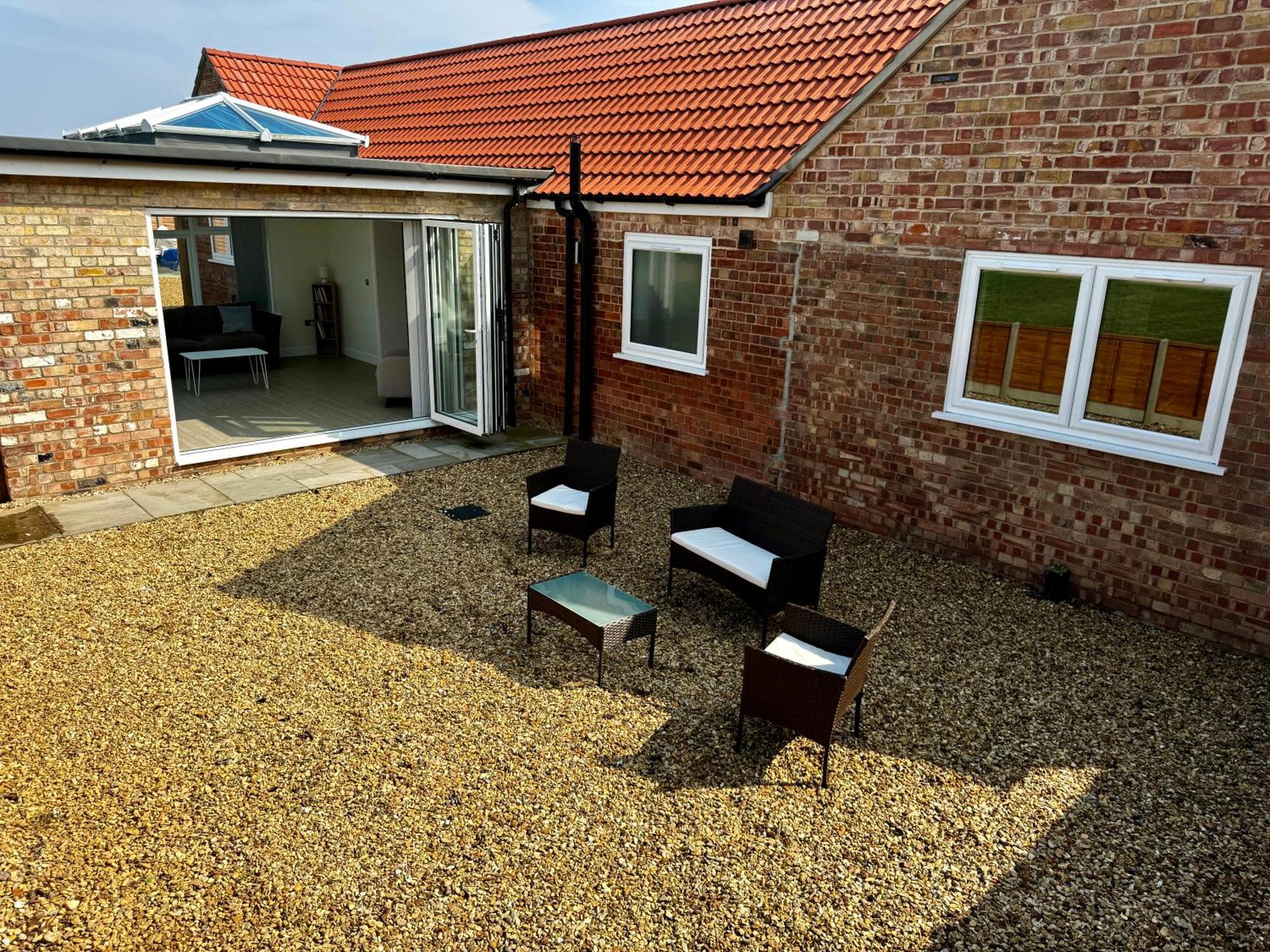 Luxury Isla Cottages, Bourne! Dog-Friendly, Countryside Views, Garden, Parking, 5Mins Pubs - Family Holiday Exterior photo