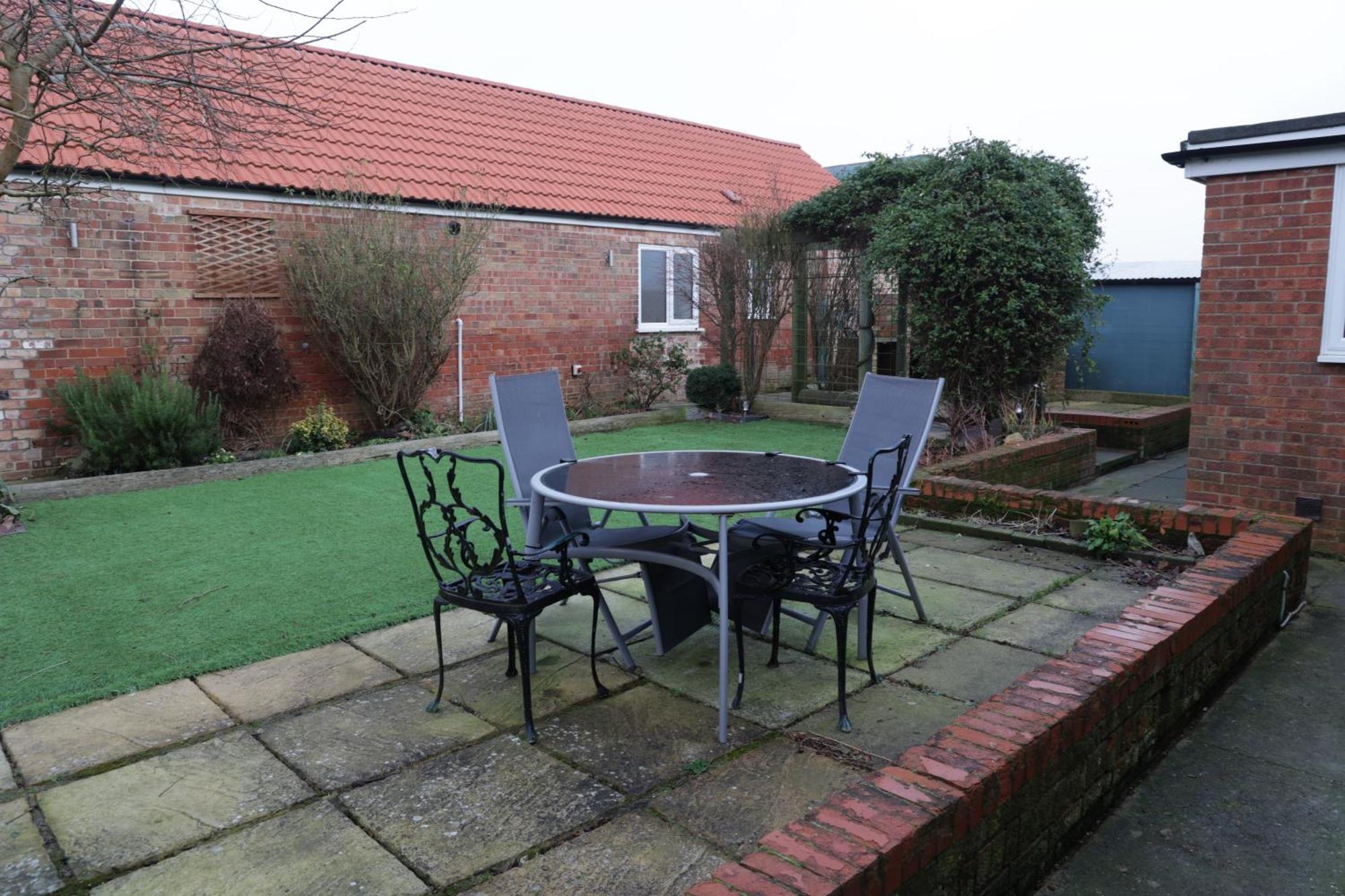 Luxury Isla Cottages, Bourne! Dog-Friendly, Countryside Views, Garden, Parking, 5Mins Pubs - Family Holiday Exterior photo